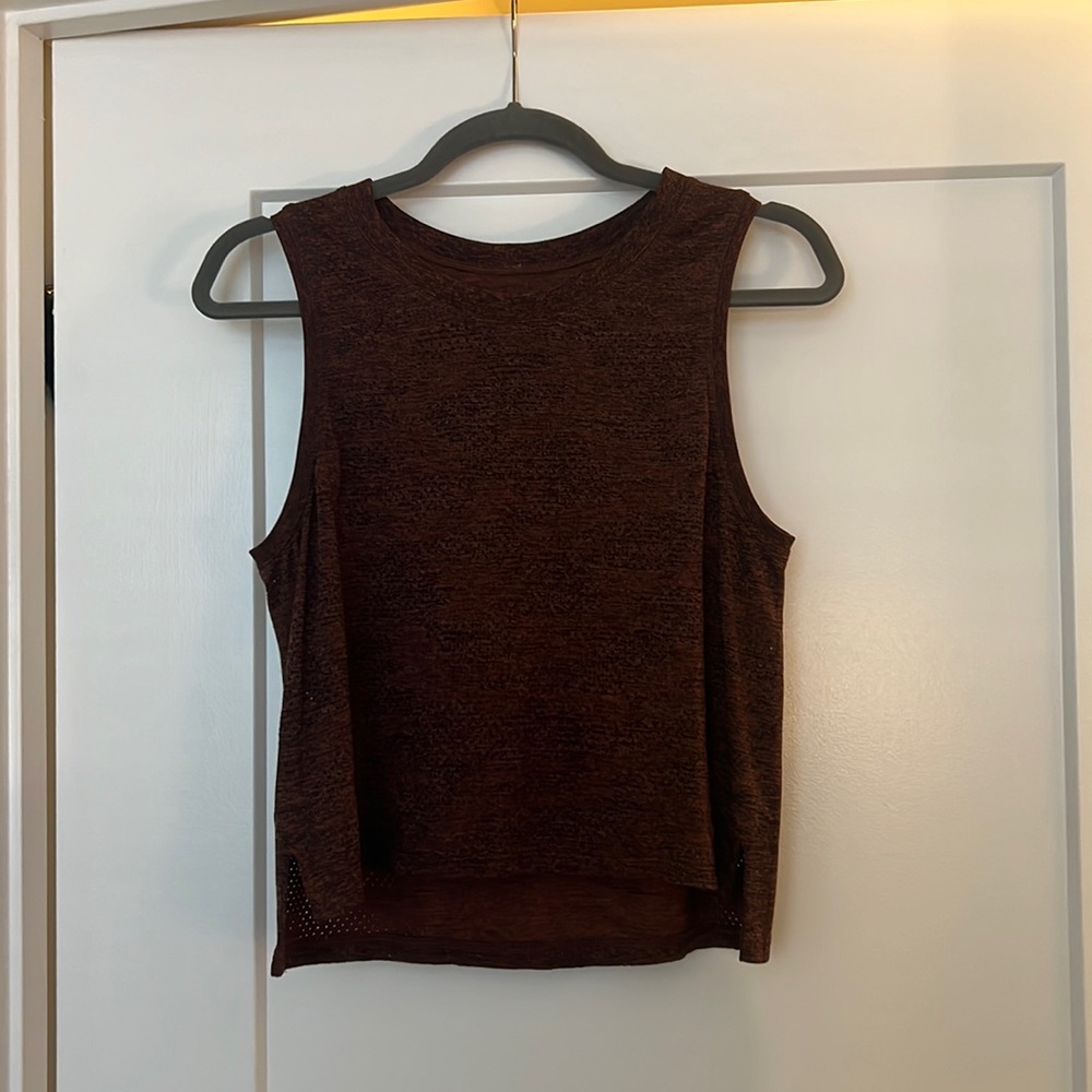 Lululemon tank